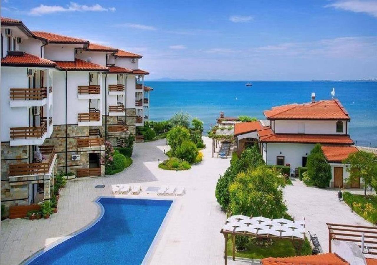 Robinson Beach Apartments Burgas-provinsen Eksteriør bilde