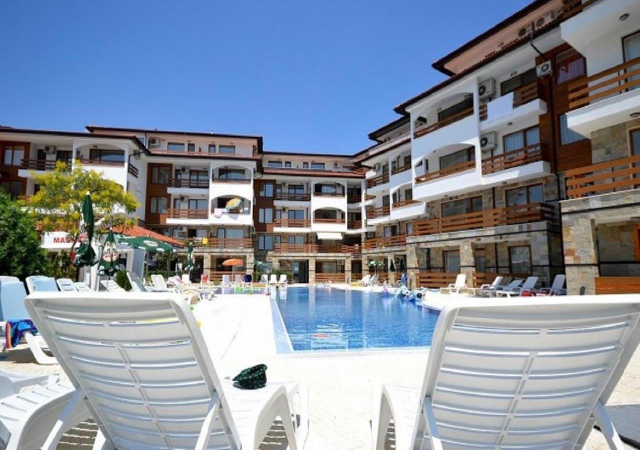 Robinson Beach Apartments Burgas-provinsen Eksteriør bilde