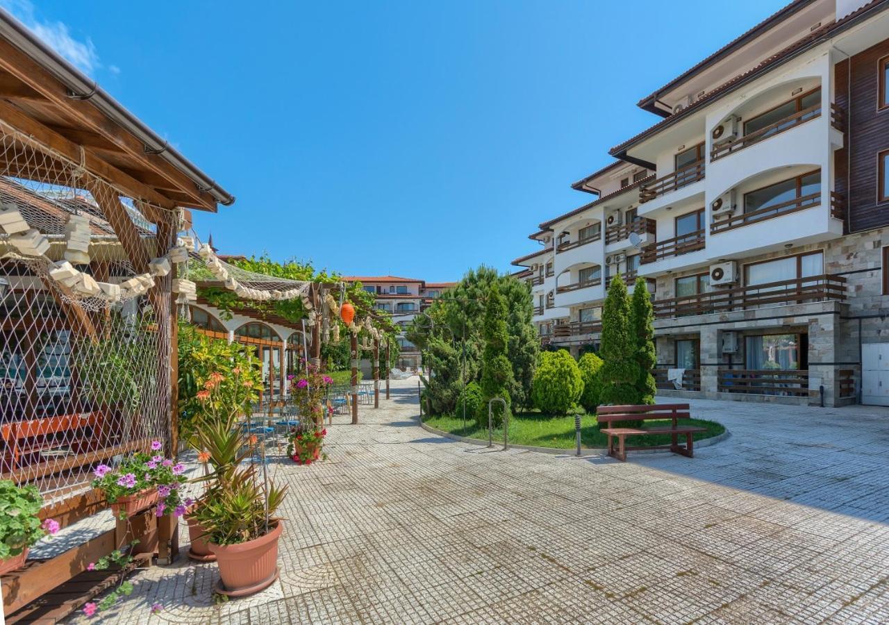 Robinson Beach Apartments Burgas-provinsen Eksteriør bilde