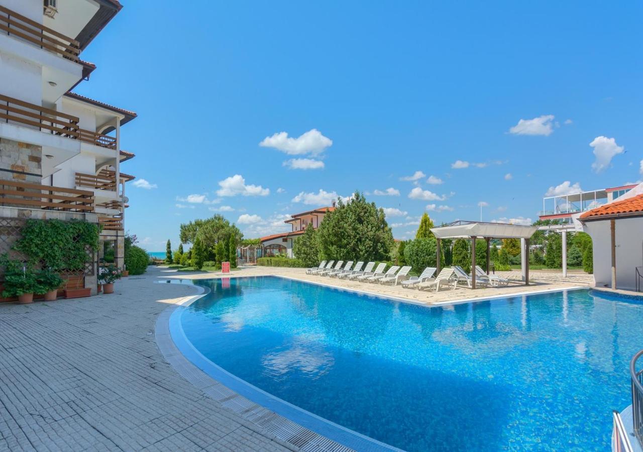 Robinson Beach Apartments Burgas-provinsen Eksteriør bilde