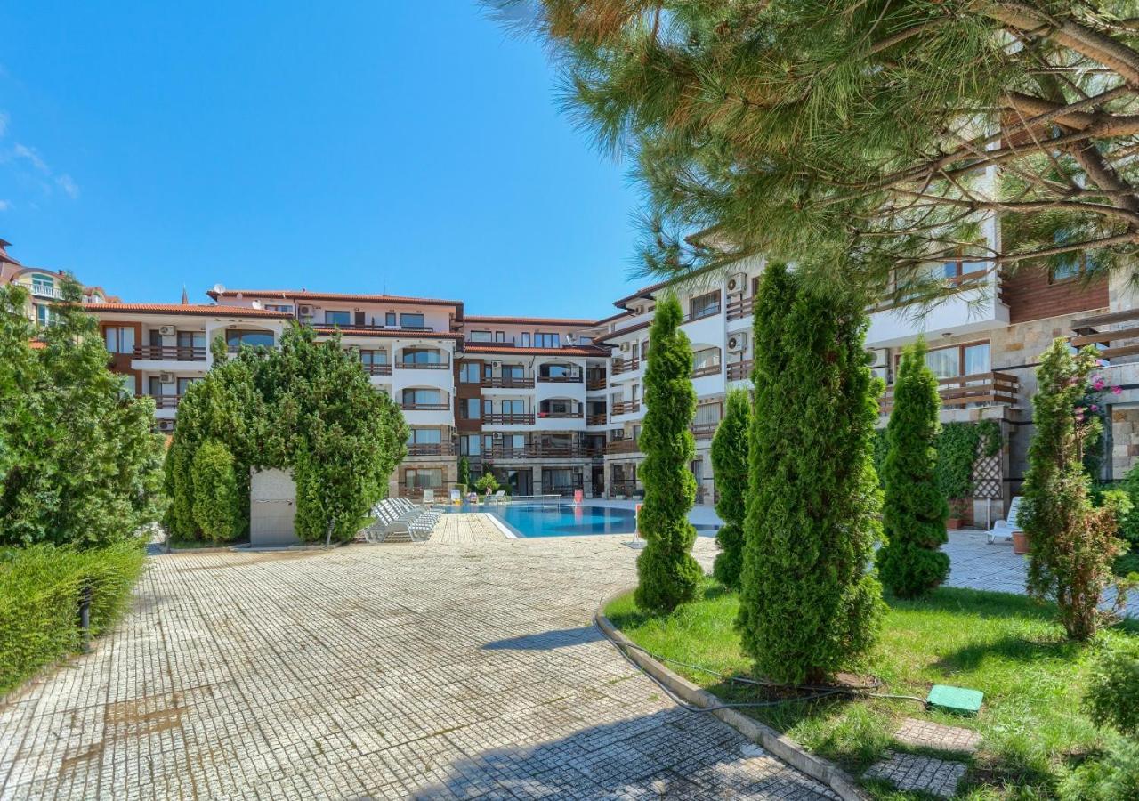 Robinson Beach Apartments Burgas-provinsen Eksteriør bilde