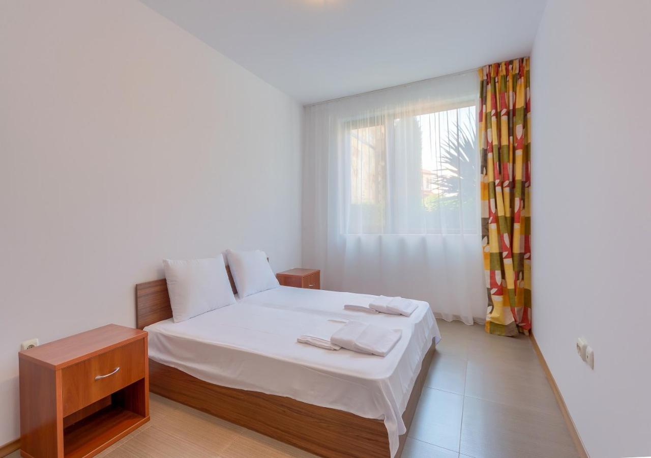 Robinson Beach Apartments Burgas-provinsen Eksteriør bilde