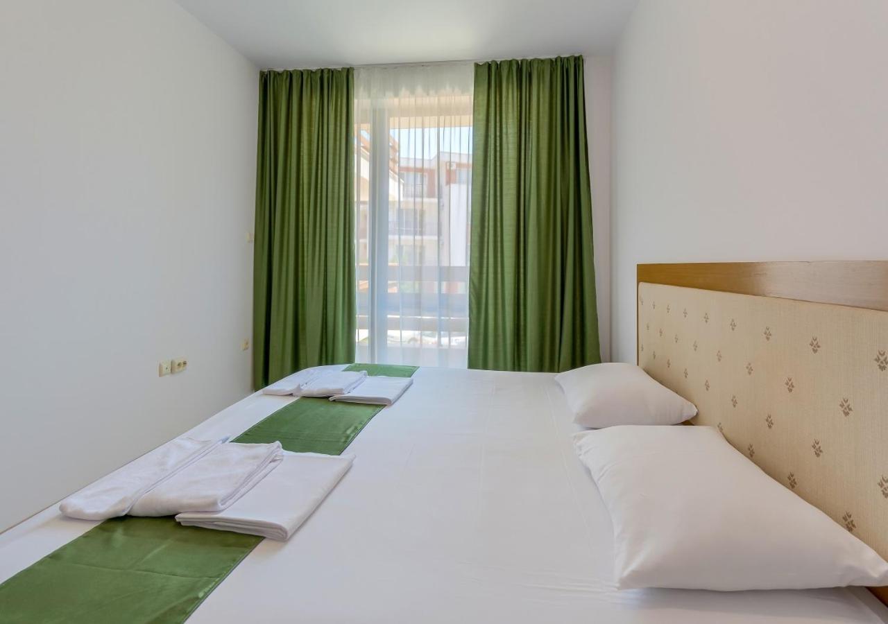 Robinson Beach Apartments Burgas-provinsen Eksteriør bilde