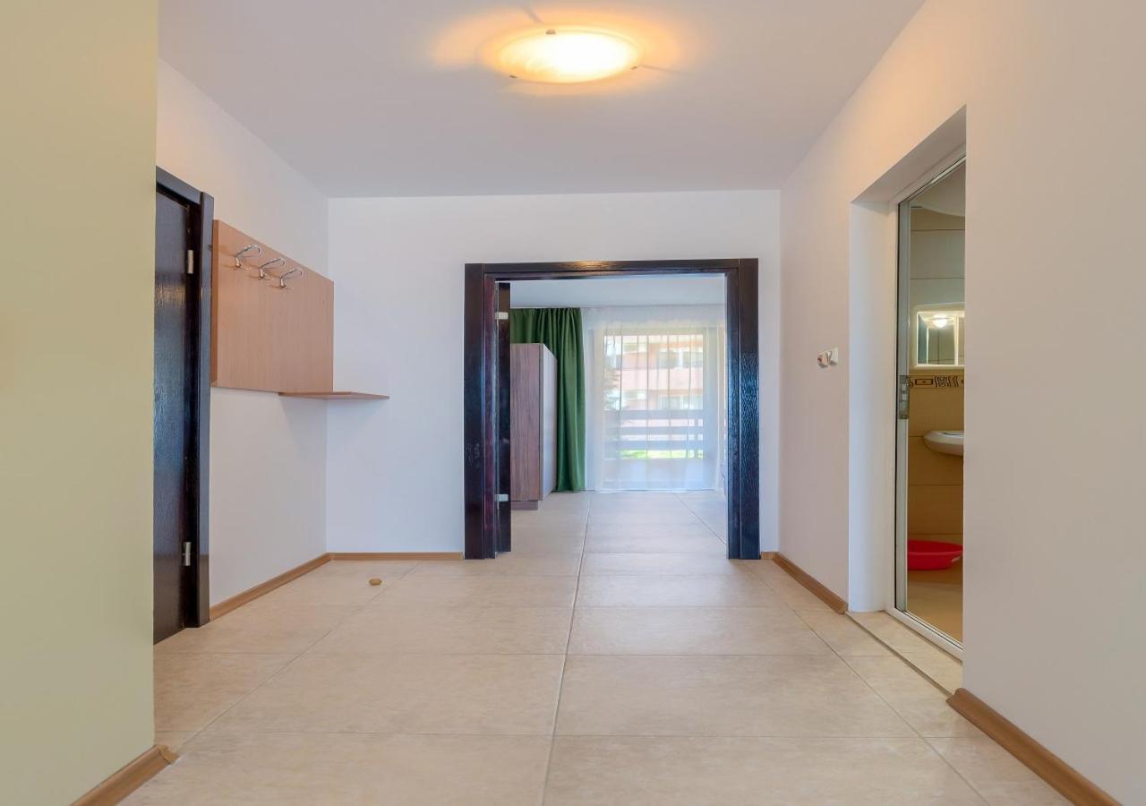 Robinson Beach Apartments Burgas-provinsen Eksteriør bilde