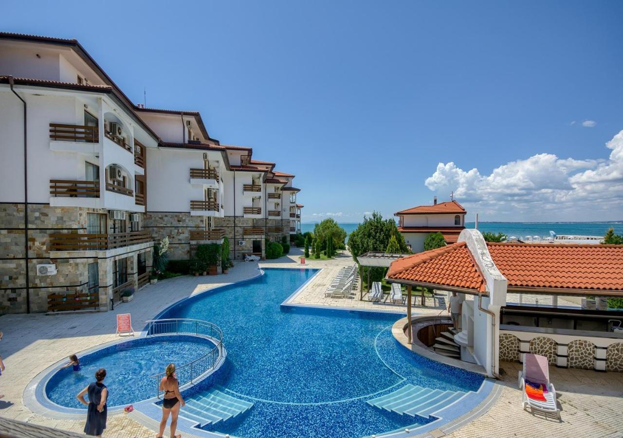 Robinson Beach Apartments Burgas-provinsen Eksteriør bilde